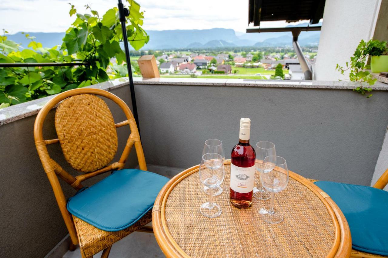 Apartment With View Zirovnica Ngoại thất bức ảnh