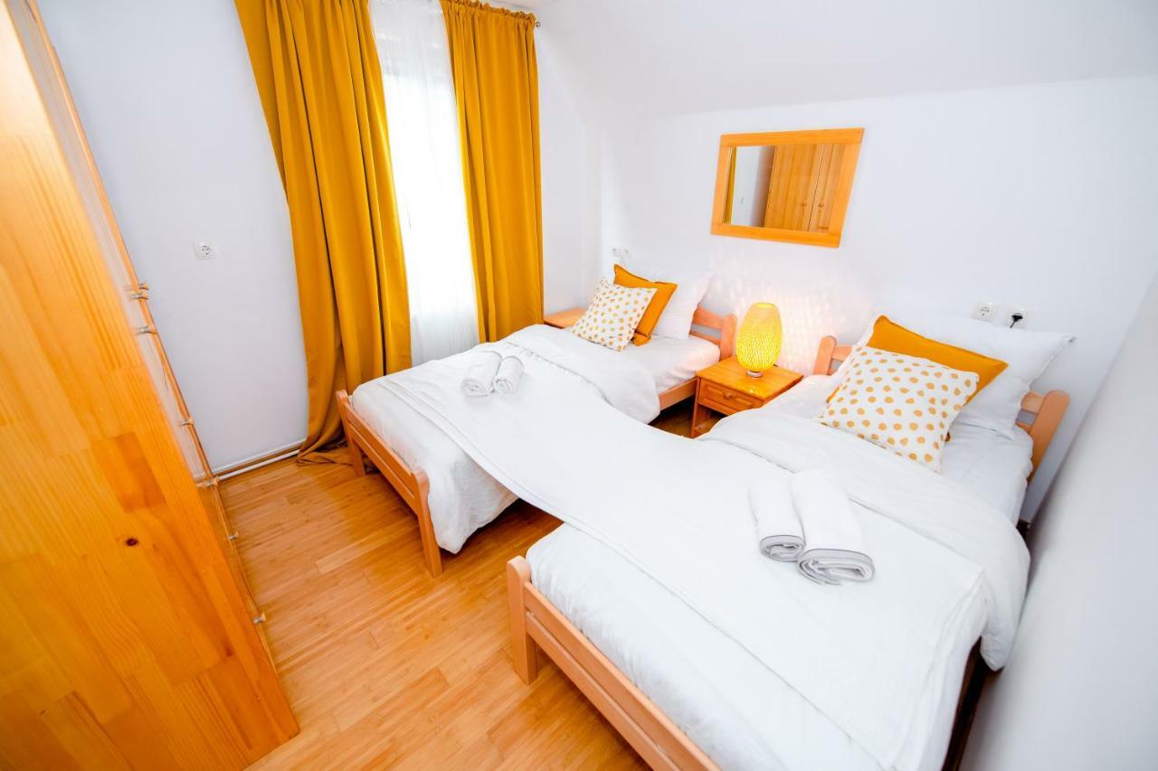 Apartment With View Zirovnica Ngoại thất bức ảnh